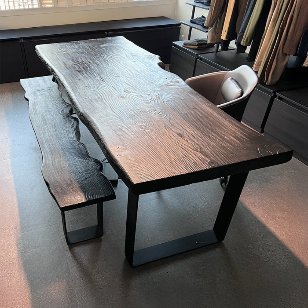 Table en cèdre brûlé Shou Sugi Ban – Image 2