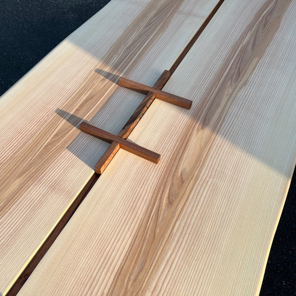 Table familiale en frêne massif français – Image 3